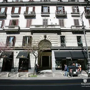 napolis-gold.hotels-amalfi.com/