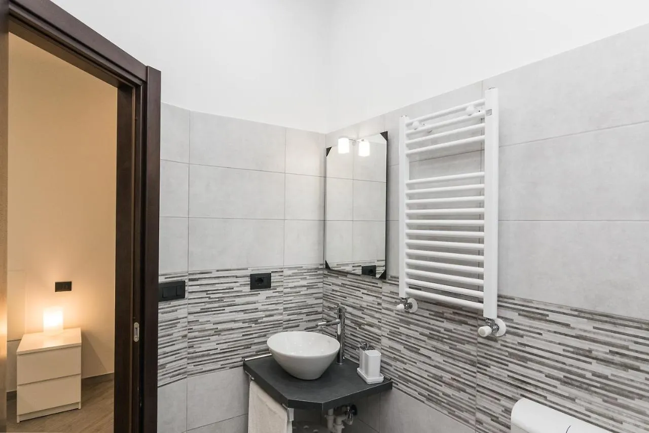 Il Mondo In Una Stanza Genua Bed & Breakfast