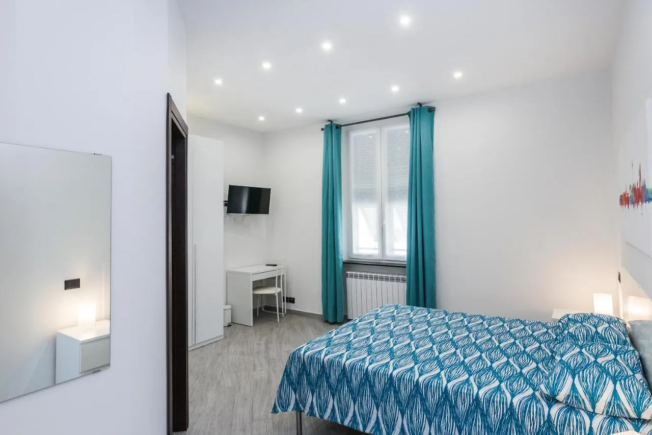 Bed & Breakfast Il Mondo In Una Stanza Genoa Italy